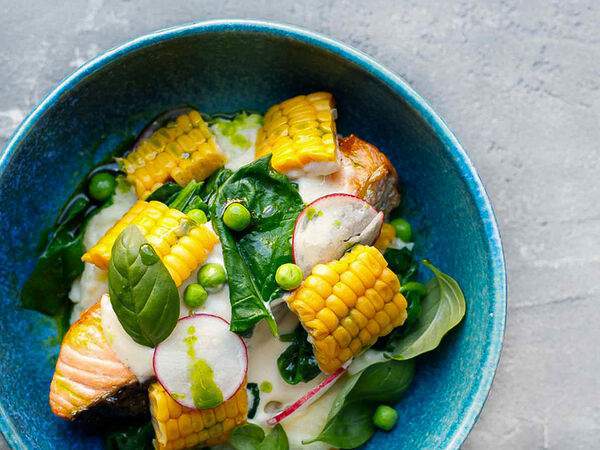 Luka Pizza - Филе лосося с пикантным пюре