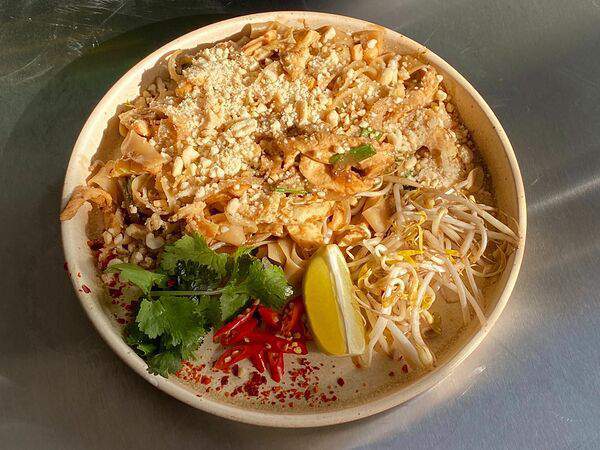 Chang - Вок Пад Тай с курицей