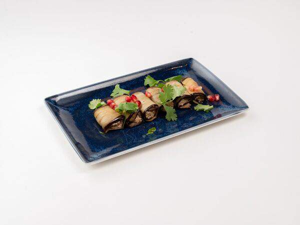 Персонажи - Рулетики Бадриджани с орехом