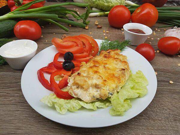 Ланч-кафе Baza Plaza - Курица с ананасом