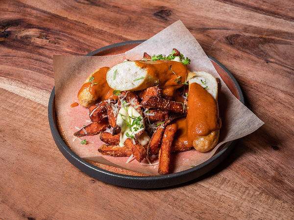 I'm Thankful for Today - Немецкие колбаски с фри из сладкого картофеля карривурст