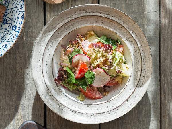 ХочуПури - Салат Грузинский с ореховой заправкой