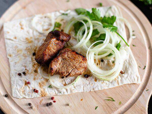 Очаг Драйв - Шашлык из cвинoго окорока