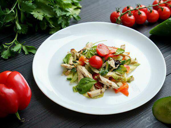Готовим за вас - Салат с курицей