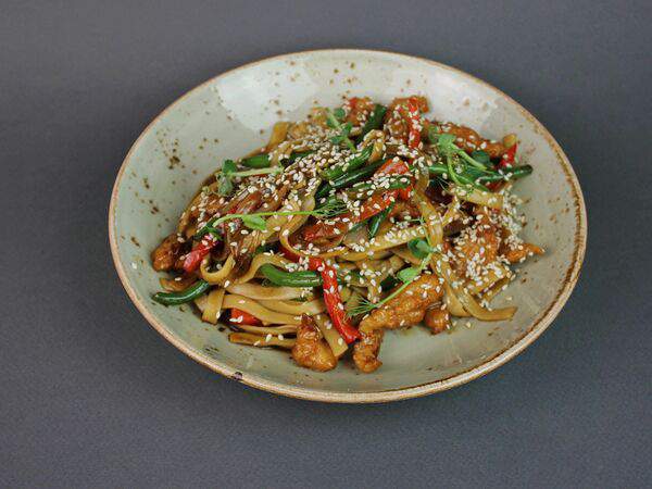 Бар Сплетни - Лапша Курица в устричном соусе