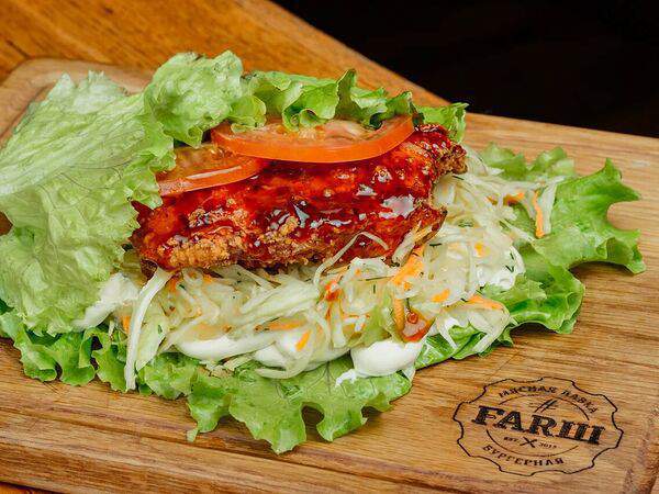 #FARШ - Бургер горячая цыпа в листьях