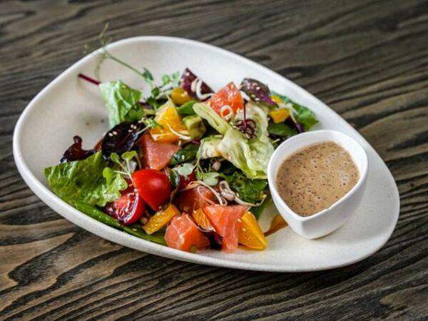 Сhiu-chiu - Салат с лососем