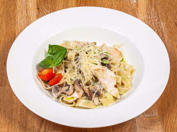 Тортшер - Фетучинис цыпленком и грибами