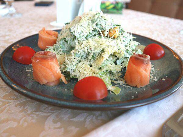 Вечная пятница - Цезарь с сёмгой с/с