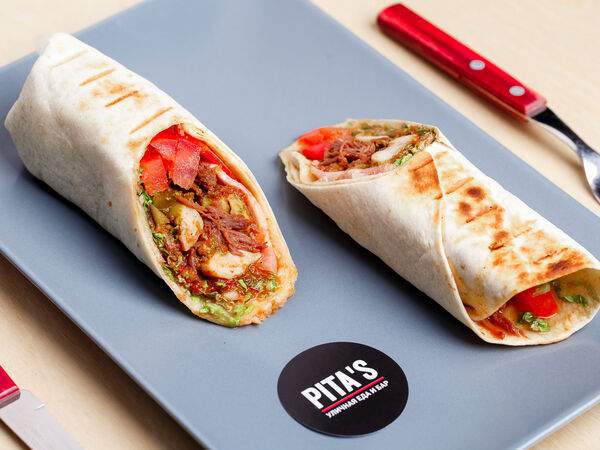 Pita's - Буррито с тремя видами мяса