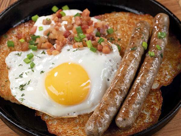 Васильки - Сковородка Сельская с деревенскими колбасками