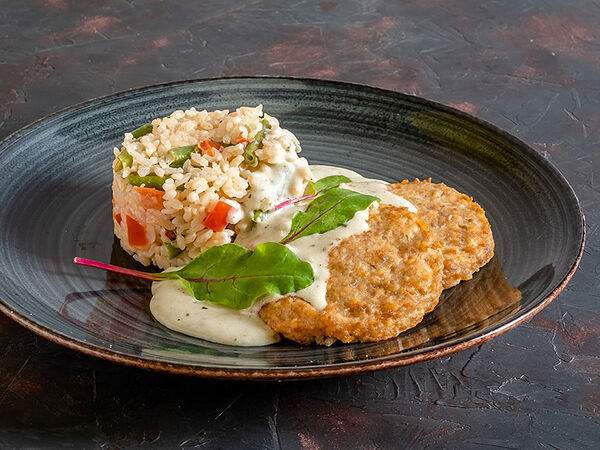 Garage - Рыбные котлетки с рисом и овощами