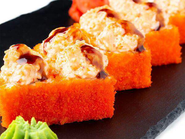 Chinchin - Запечённый ролл Санрайз с лососем и крабом