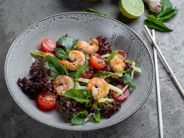 Сабай - Салат с манго и креветками