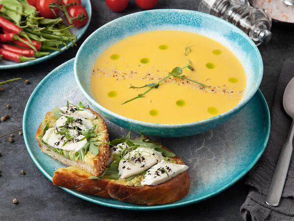 Барбошко - Крем-суп из овощей с гренкой и моцареллой