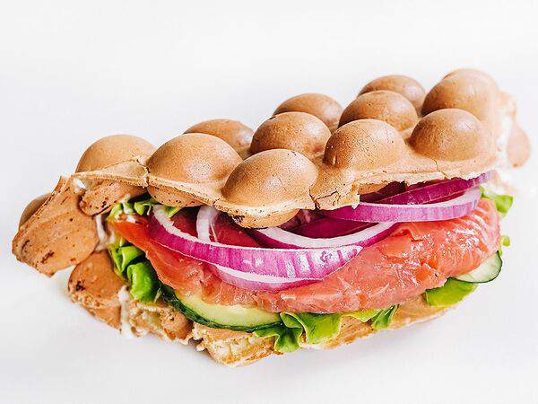 ZaCoffee - Сэндвич-вафля с семгой