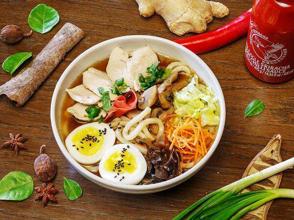 Kung Pho - Суп Рамен с курицей