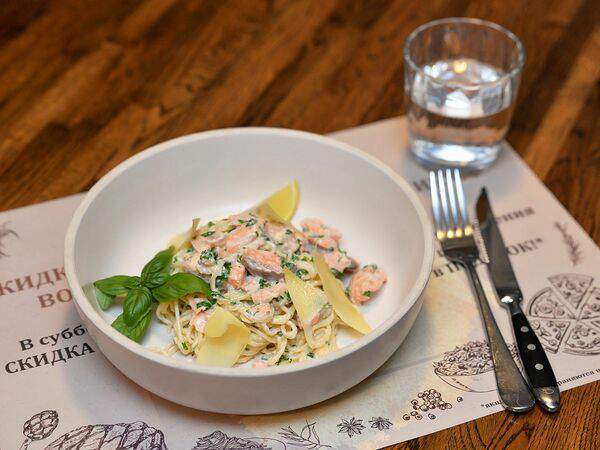 Amelie - Спагетти с красной рыбой