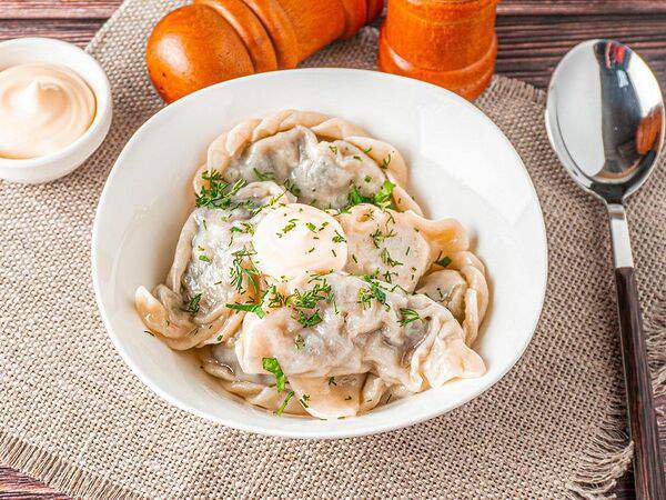 Мировая кухня - Вареники с картофелем и грибами