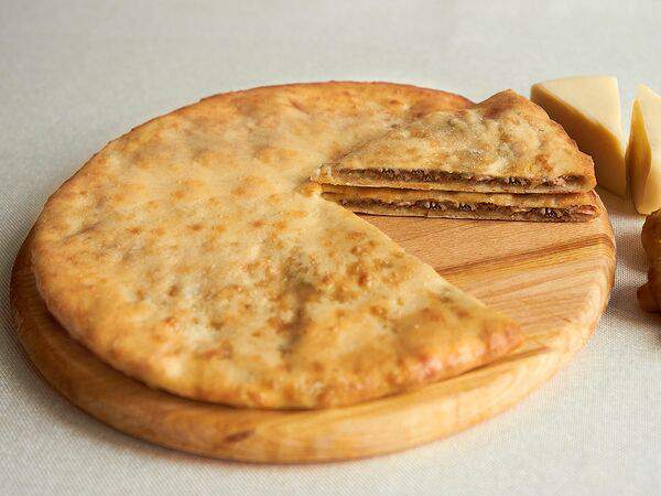 Pirogi Chita - Пирог осетинский с горбушей, сыром и шампиньонами
