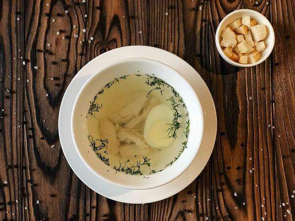 Стейк хаус Антрекот - Куриный бульон