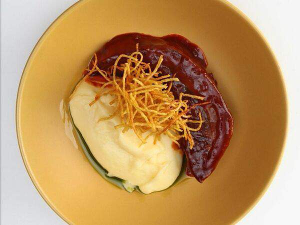 Конфитюр - Язык в соусе BBQ с картофельным пюре