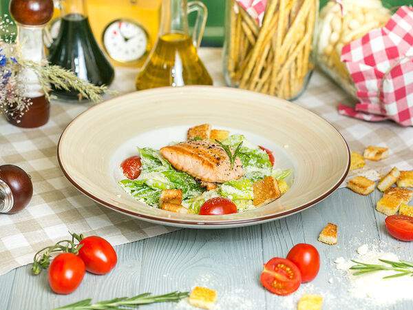 Роял пицца - Цезарь с Лососем, Салат