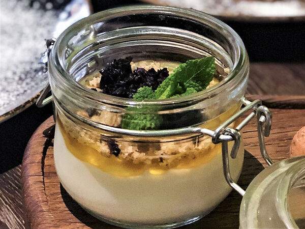 Мелограно - Мацони с гранатовым джемом или медом и орехами