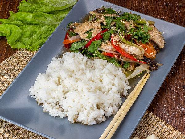 Viet Nam - Вок из риса с курицей