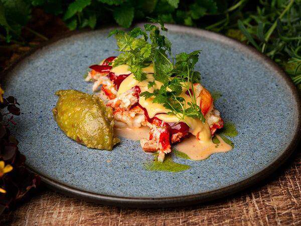 Red wall - Камчатский краб с гуакамоле из авокадо