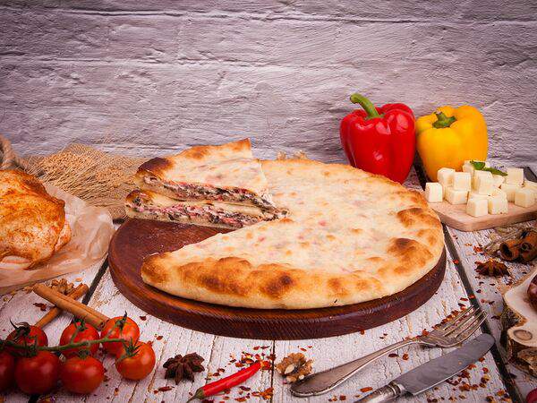 Осетинские пироги и пицца - Сдобный пирог с малиной