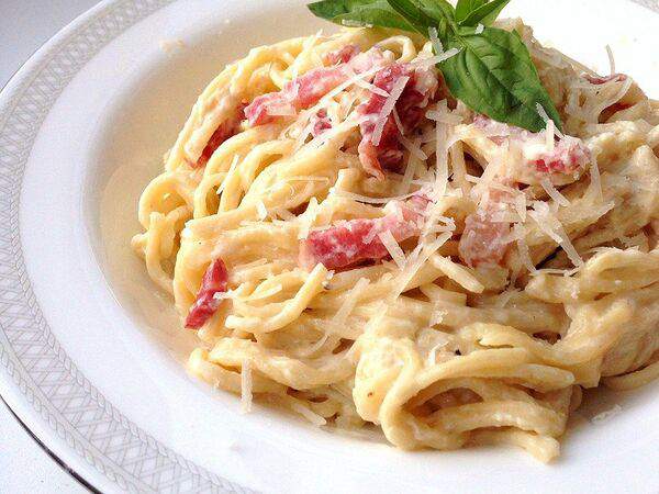 Shampur - Паста Карбонара с беконом