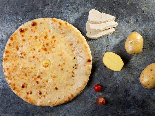Karlitto Pizza - Осетинский пирог с сыром и картошкой