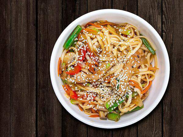 Pho Bo Азия - Удон со свининой