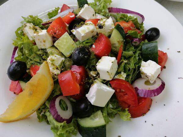 Лагман - Салат Греческий