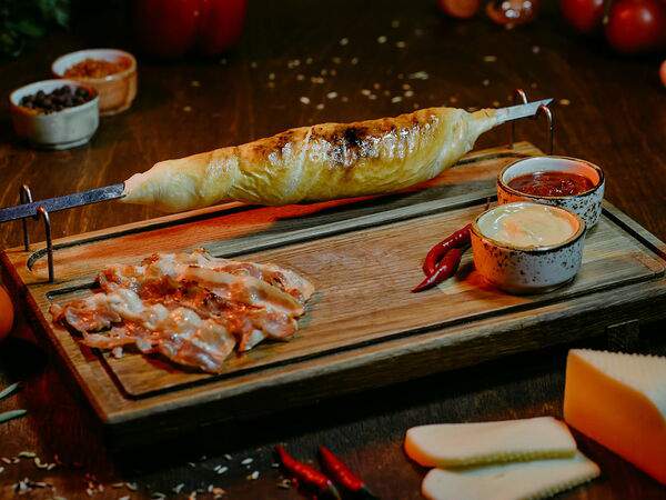 Мама Грузия - Хачапури на вертеле с сыром сулугуни и беконом