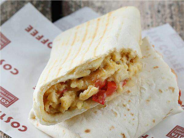 Costa Coffee - Тортилья с омлетом и томатами