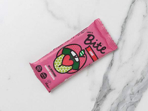 Starbucks (R) - Батончик Bite со вкусом Вишня-миндаль