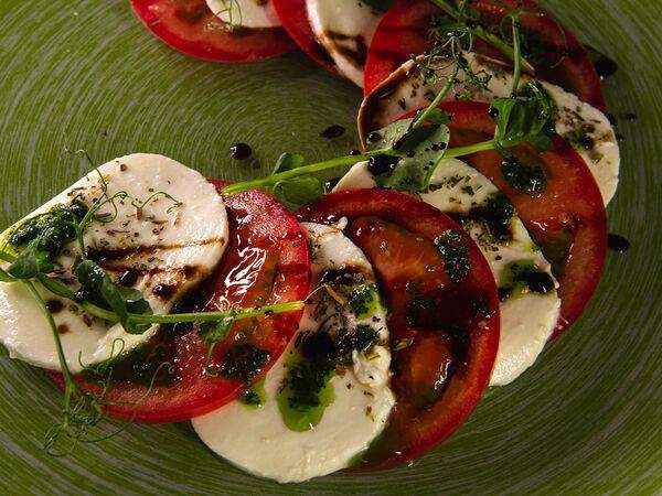 Большой Плов - Салат Капрезе