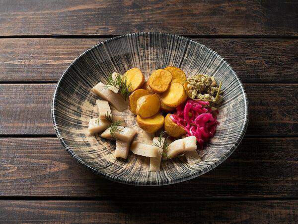 Дади - Сельдь с грузинскими травами и картофелем