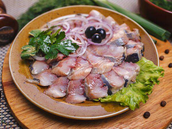 Две хижины - Сельдь с луком и маслом