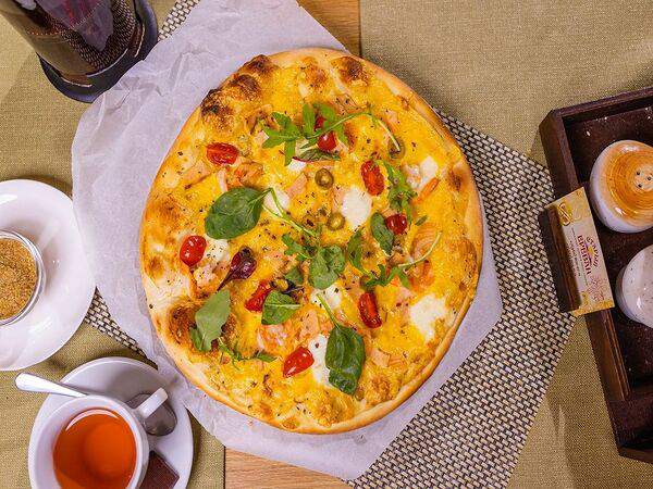 Старый Ереван - Пицца с креветками и с лососем