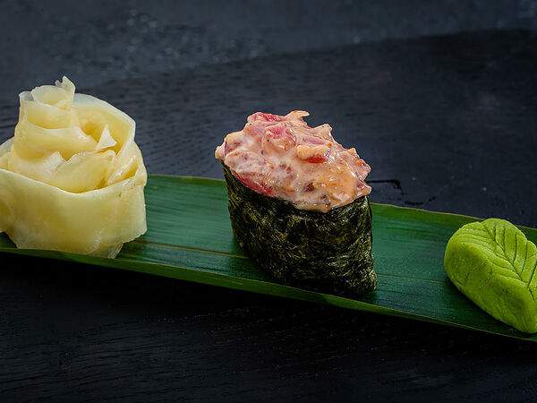 Чайхона №1 Братьев Васильчуков - Гункан Магура Спайс с тунцом