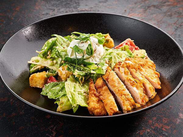 Corner Grill - Цезарь с курицей
