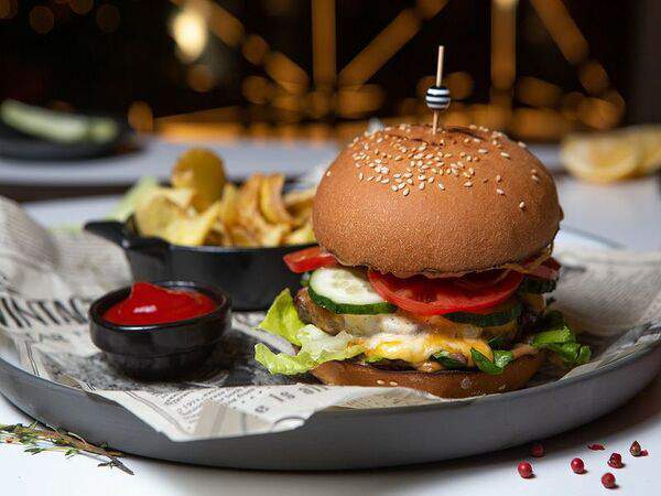 Холодец - Бургер из дичи