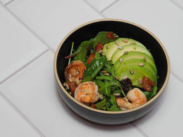 Art Cafe - Завтрак с авокадо и креветками