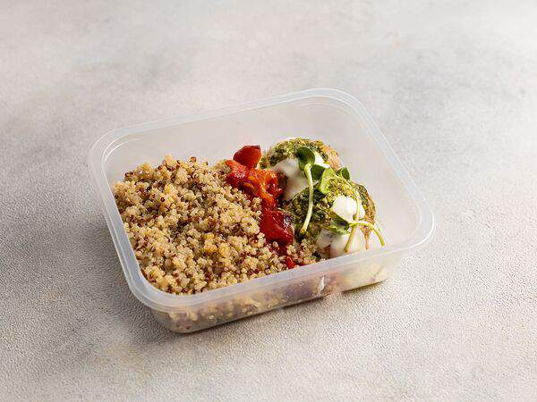 Корж - Ланч с киноа и куриным суфле