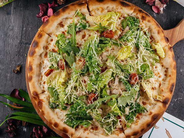 Benny Kitchen - Пицца со сливочными бортами Цезарь