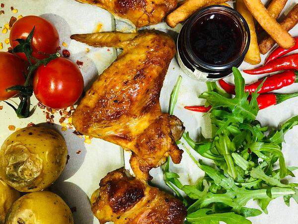 Cafe Susanna мясо на углях - Крылышки барбекю