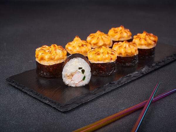 СушиСет - Ролл запеченный острый с тигровыми креветками